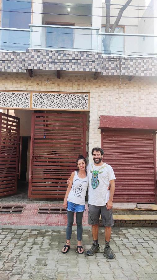 Ira Homestay Mathura - Divine Spiritual Stay Eksteriør billede