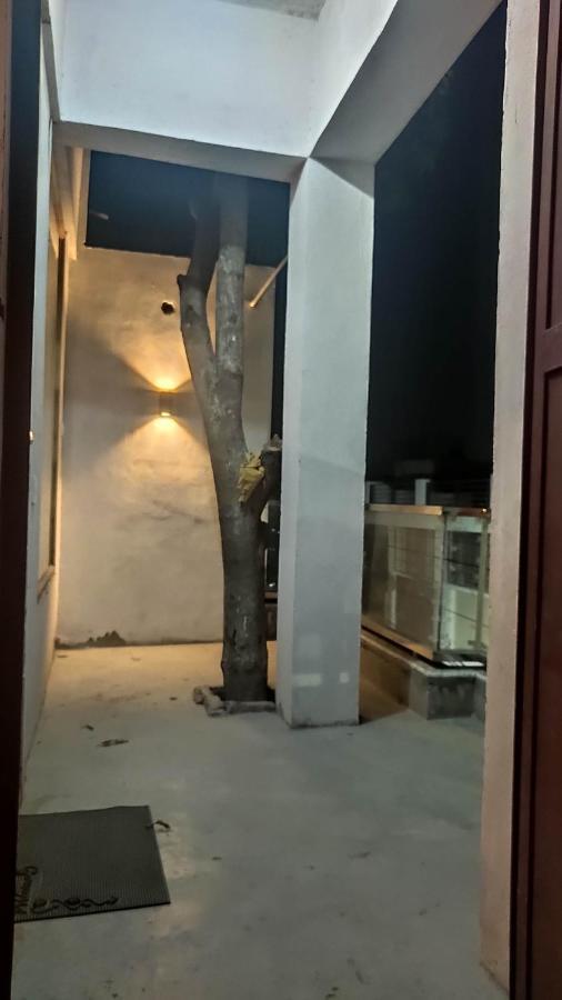 Ira Homestay Mathura - Divine Spiritual Stay Eksteriør billede