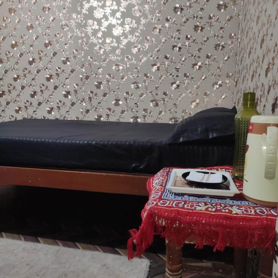 Ira Homestay Mathura - Divine Spiritual Stay Eksteriør billede