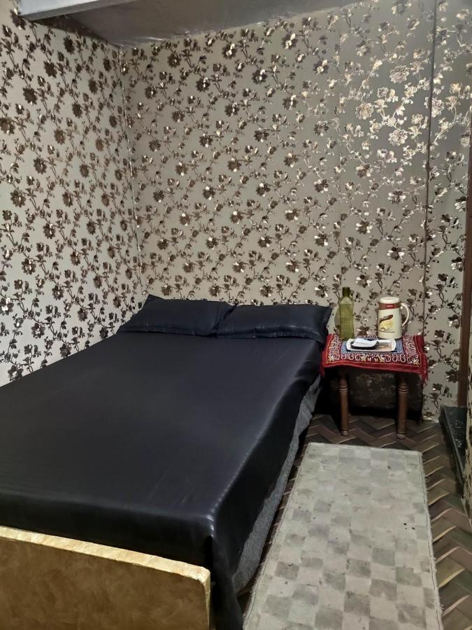 Ira Homestay Mathura - Divine Spiritual Stay Eksteriør billede